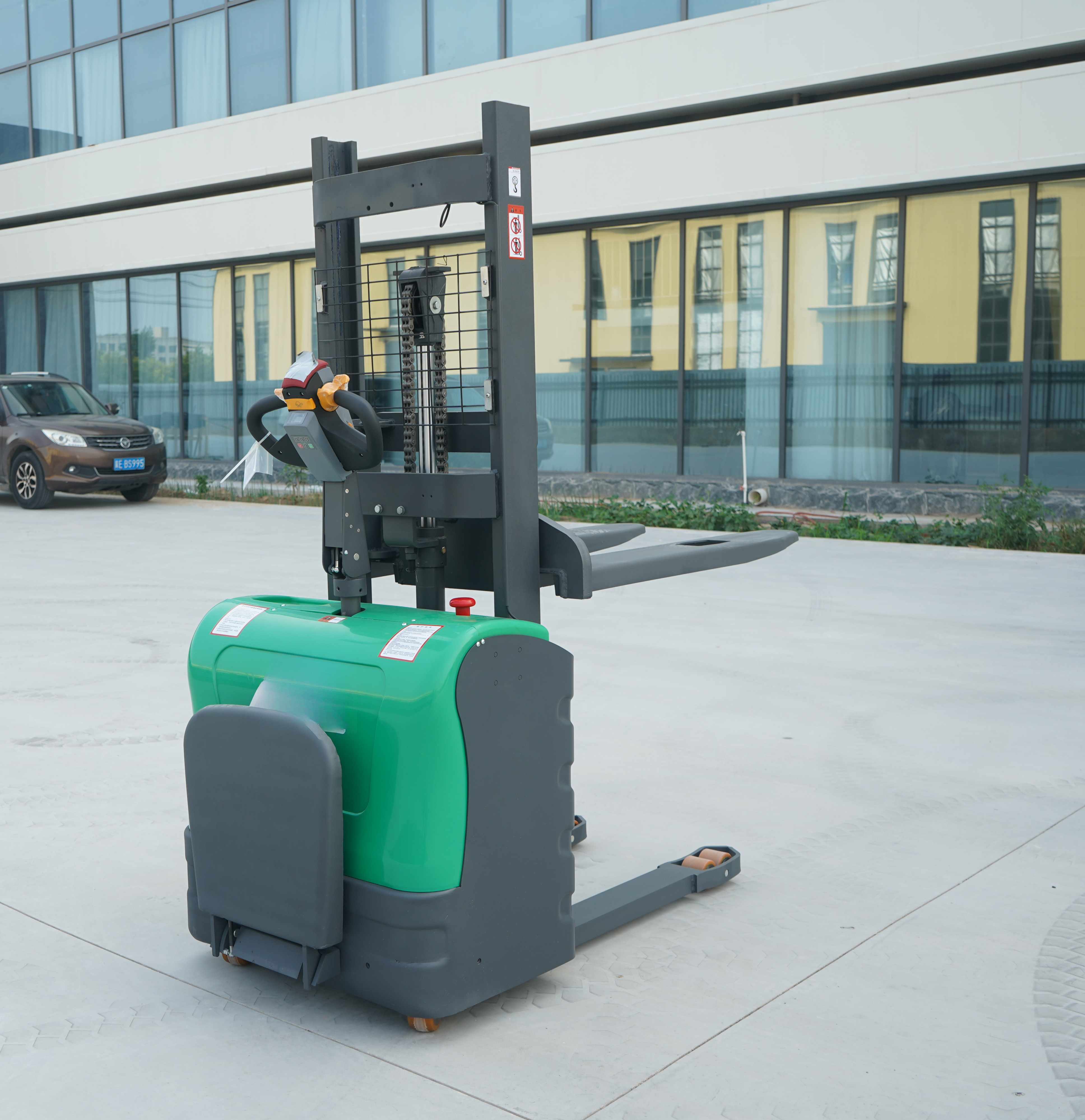 Portable Stand-On Type Electri - đánh giá và giá Electric Forklift